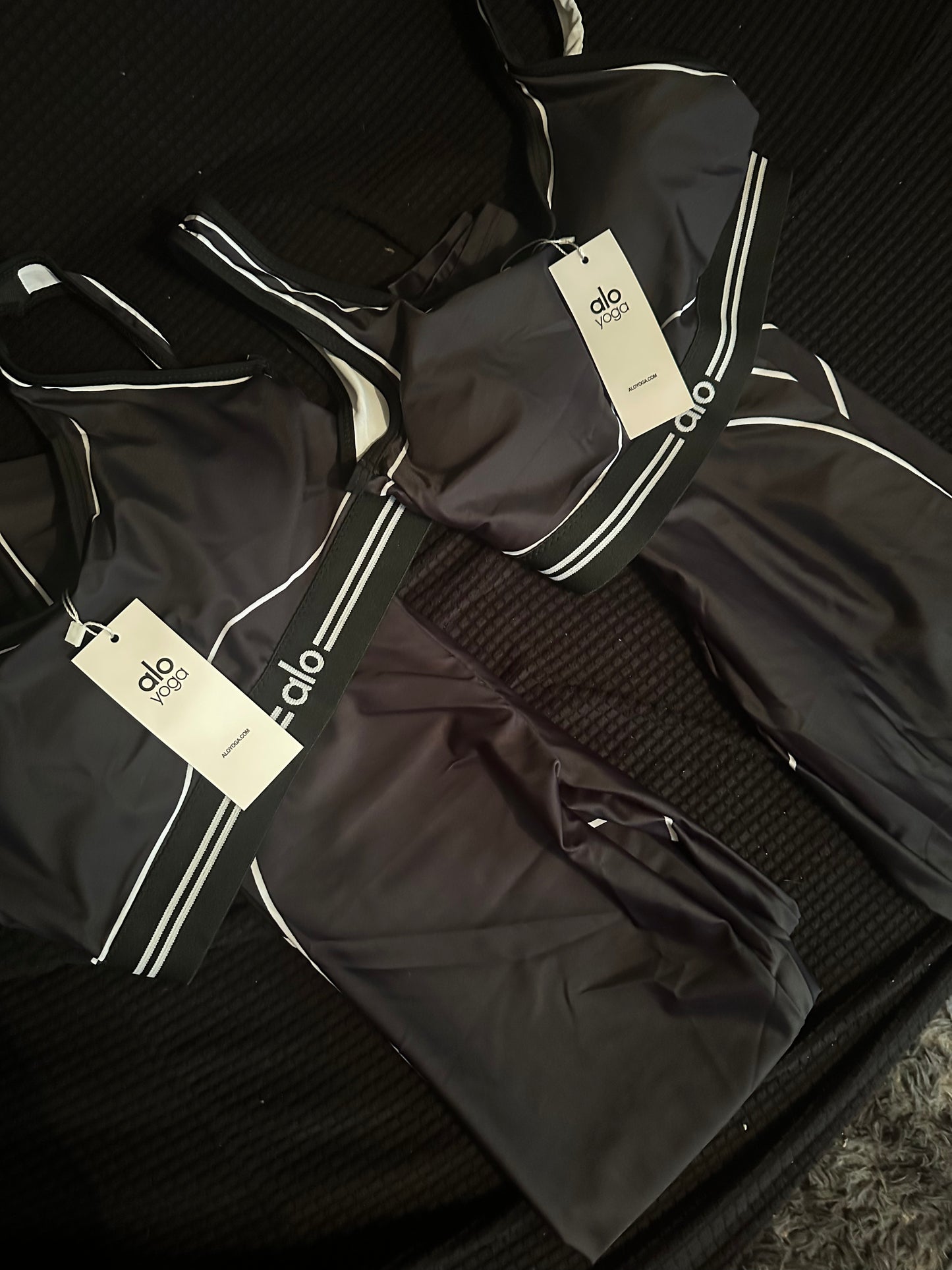 Alo Two Piece Set